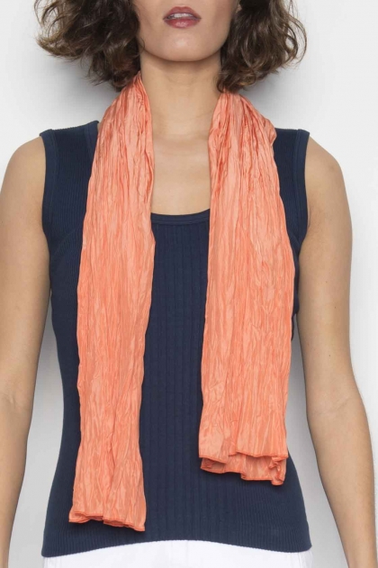 Ruffled scarf 53% Viscose 40% Micromodal 7% Silk