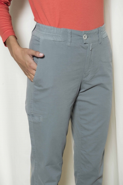 Pants in double canvas cotton 96% elastane 4%