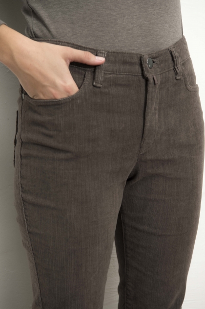 Pantalon velours côtelé "flammé" stretch 82% coton 18% Elastomultiester