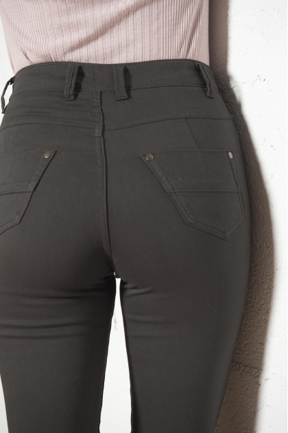 5-pocket slim trousers in "stretch satin" 66% Cotton 31% polyamide 3% Elastane