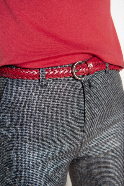 Fine belt in 100% genuine leather