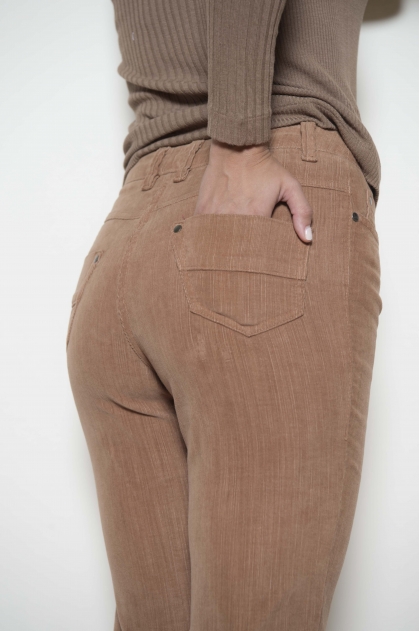 Pantalon velours côtelés « flammé » strech 82% coton 18% élastomultiester