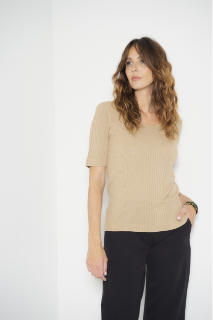 Tee-shirt en maille richelieu 85 % viscose 15 % soie