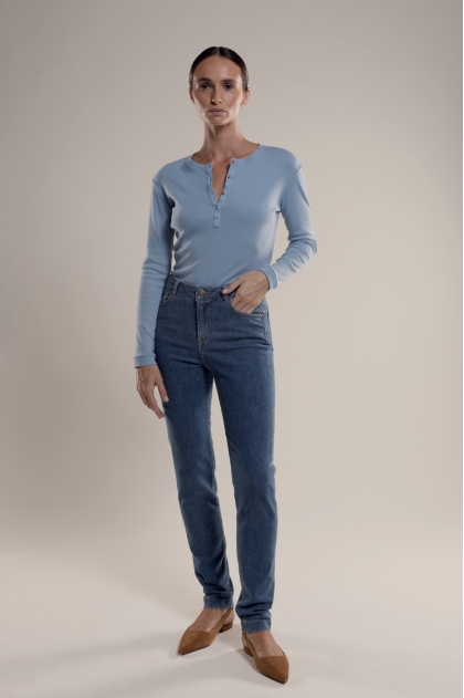 Pantalon denim 99% coton 1% élasthanne