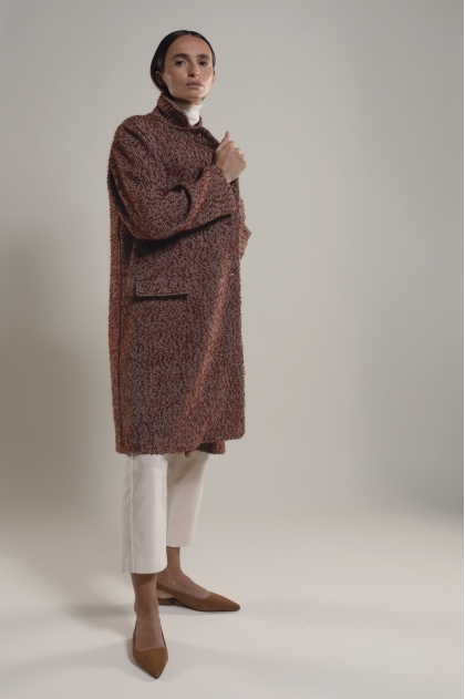 Lined coat 32% wool 40% acrylic 23% polyester 5% other fibers