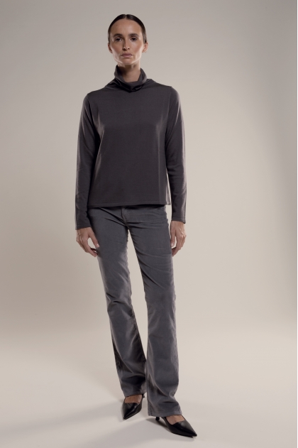 100% extra fine merino wool sweater