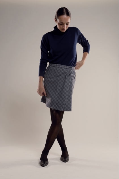 Skirt 50% wool 40% polyester 10% polyamide