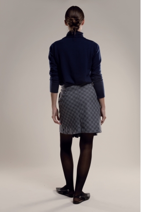 Skirt 50% wool 40% polyester 10% polyamide