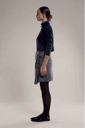 Skirt 50% wool 40% polyester 10% polyamide