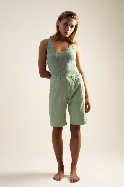 Bermuda shorts in Fine gabardine used 100% Cotton