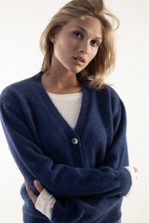 Gilet 50% mohair superkid 32% polyamide 18% laine mérinos extrafine