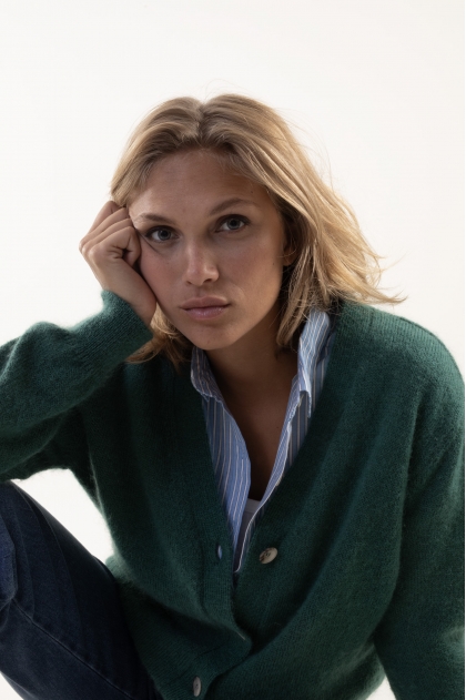 Gilet 50% mohair superkid 32% polyamide 18% laine mérinos extrafine