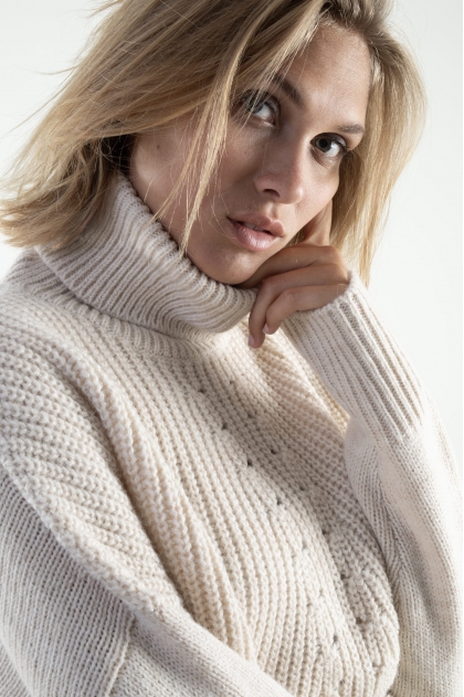 Poncho 45% polyacrylique 40% alpaga 15% laine