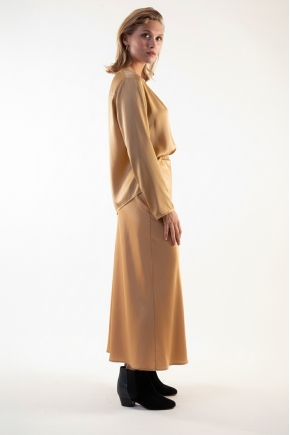 Skirt 70% cellulose acetate 30% cupro