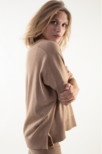Pull V 36% polyamide 26% laine 26% viscose 7% métal 5% cachemire