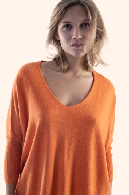 Pull 35% Polyamide 30 % Laine fine mérinos 30% Viscose 5% Cachemire 