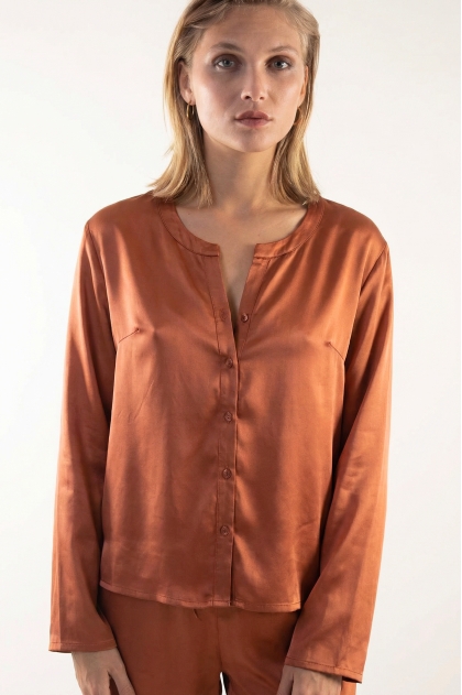 Shirt 70% cellulose acetate 30% cupro