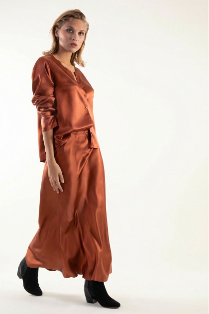 Skirt 70% cellulose acetate 30% cupro