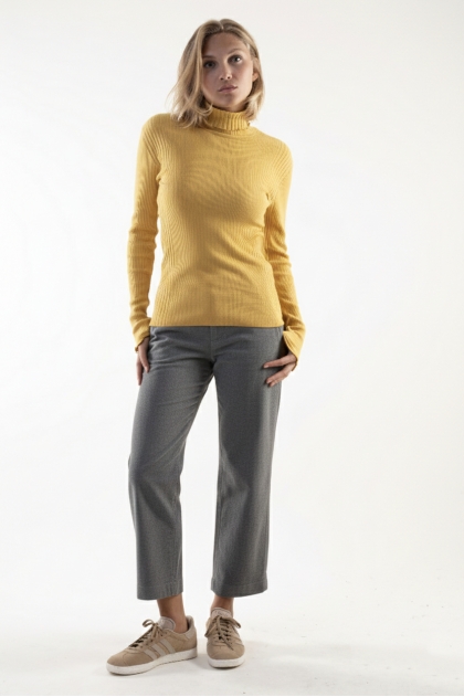 Pantalon court suédine 83% coton 7% élastomultiester