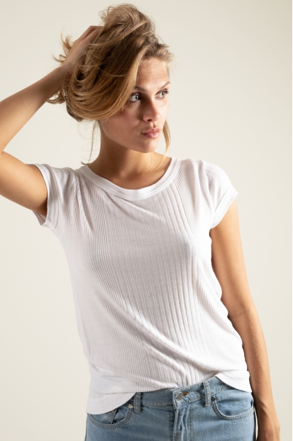 Tee-shirt en maille richelieu 85 % viscose 15 % soie