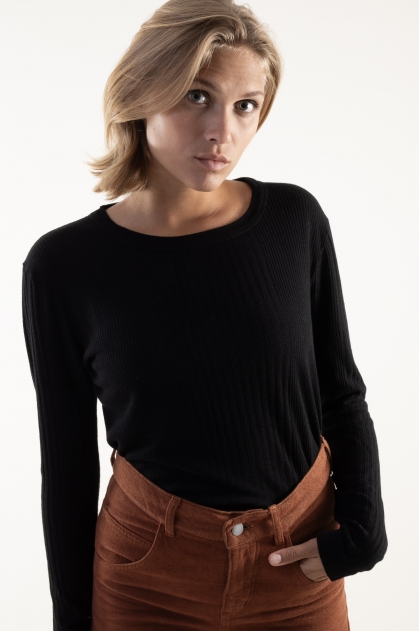 Tee-shirt manches longues en maille Richelieu côtelée 85 % viscose et 15 % soie