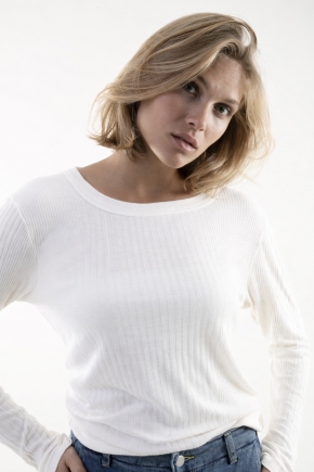Tee-shirt manches longues en maille Richelieu côtelée 85 % viscose et 15 % soie