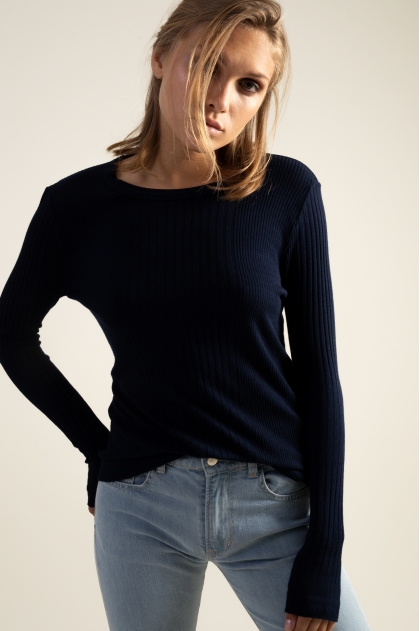 Tee-shirt manches longues en maille Richelieu côtelée 85 % viscose et 15 % soie