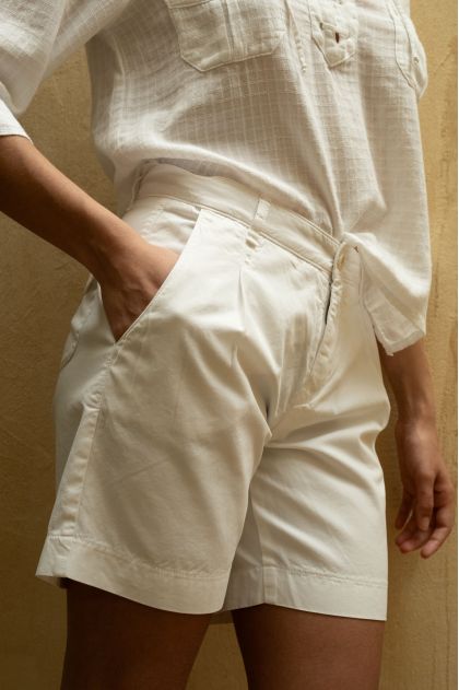 Short en Fine gabardine used 100% Coton