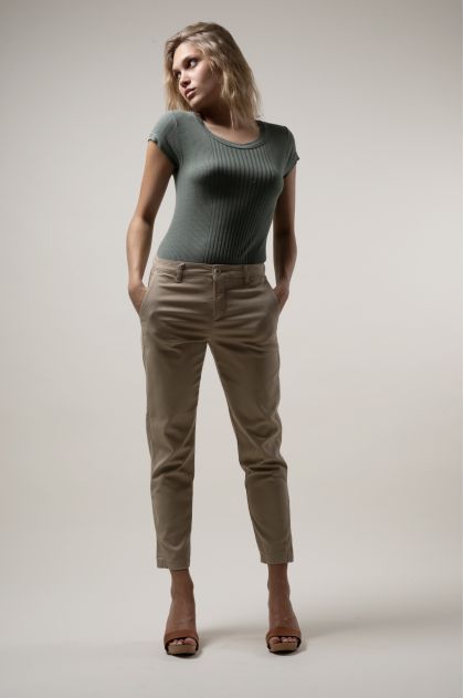 Tee-shirt en maille richelieu 85 % viscose 15 % soie