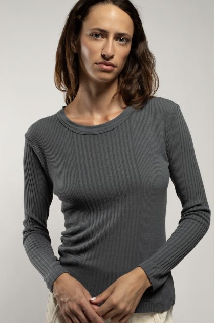 Tee-shirt manches longues en maille Richelieu côtelée 85 % viscose et 15 % soie
