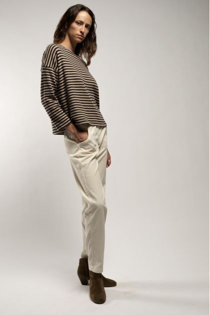 Sweatshirt 70% cotton, 20% acrylic, 3% polyester, 3% polyamide, 2% viscose, 2% elastane