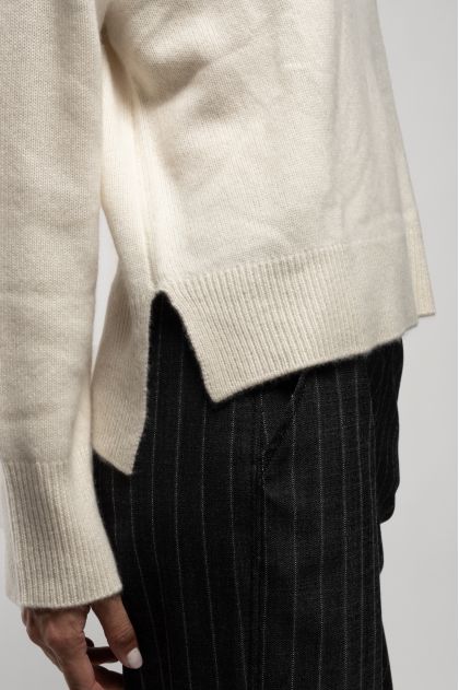 100% cashmere sweater