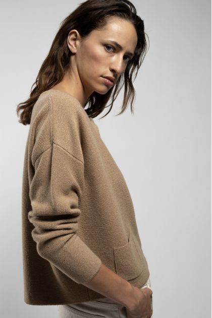 Cardigan 36% polyamide, 26% wool, 26% viscose, 7% metallic yarn, 5% cashmere