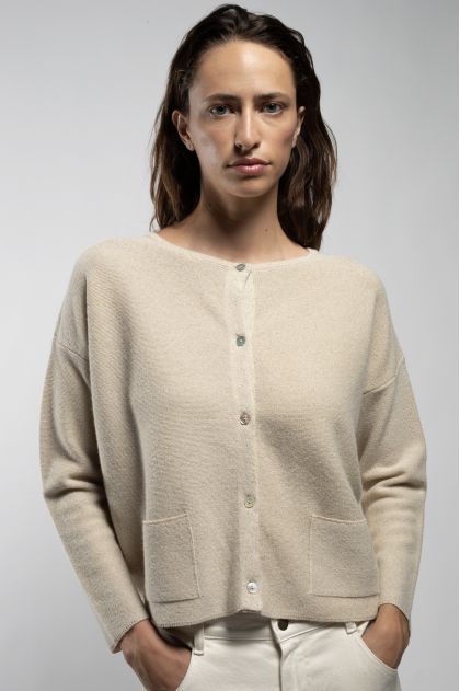 Cardigan 36% polyamide, 26% wool, 26% viscose, 7% metallic yarn, 5% cashmere