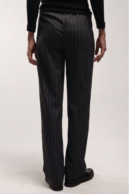 Trousers 53% polyester 45% wool 2% lyocell