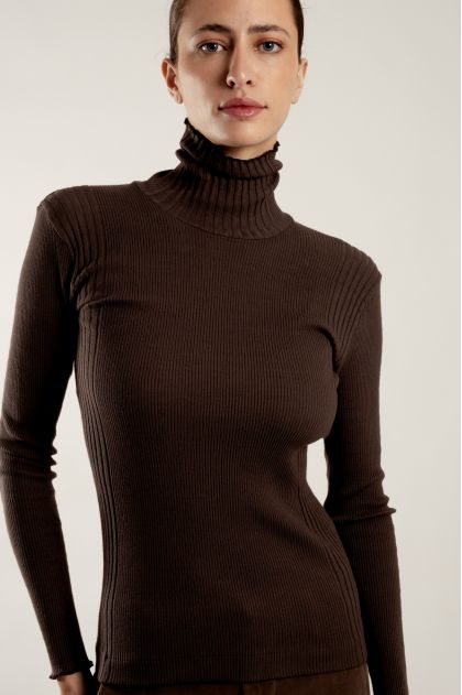 Pull col roul&eacute; en maille "Richelieu"c&ocirc;tel&eacute;e 100% coton