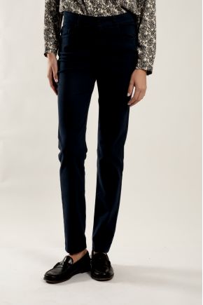 Pantalon slim5 poches en "satin strech" 66% Coton 31% polyamide 3% Elasthanne