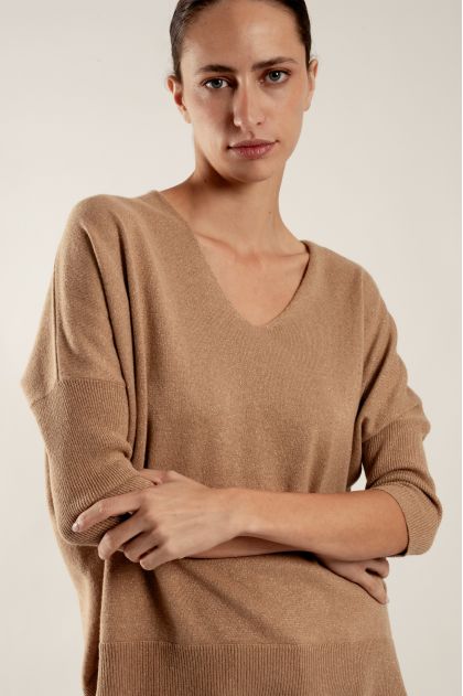 Pull 36% polyamide 26% laine 26% viscose 7% fil métallisé 5% cachemire