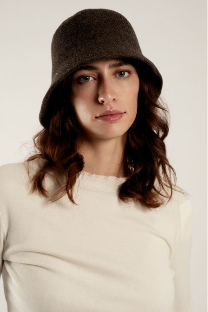 Chapeau 90% polyester 10% laine